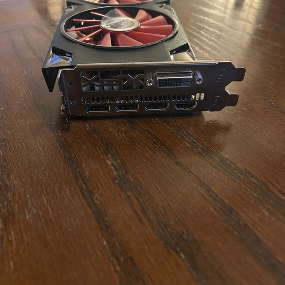XFX AMD Radeon RX 570 Graphics Card - Picture 3 of 4